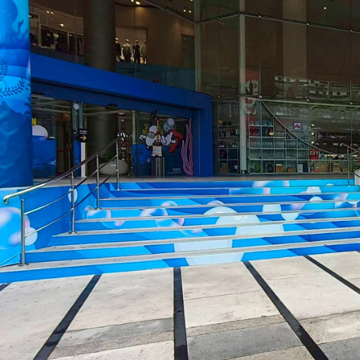 งานติดตั้งราวจับบันไดหน้าศูนย์การค้า,IInstallation of handrails on stairs in front of shopping mall,Central Rama9, Bangkok