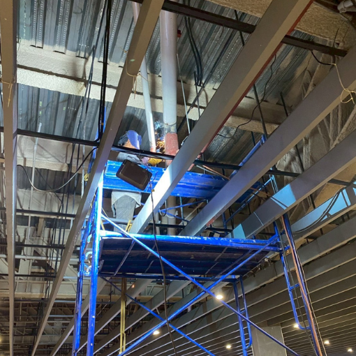 งานเดินท่อเหล็ก 6 นิ้วเชื่อมเข้าท่อสปริงเกอร์ระบบดับเพลิง,6-inch steel pipe installation work connected to sprinkler pipes for fire extinguishing systems,Site : Central Wesgate , Nonthaburi