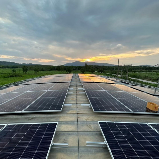 โครงการติดตั้งระบบโซล่าร์เซลล์ขนาด 100 kW,(ศูนย์รวบรวมน้ำนมดิบไพจิต),(Installation Project for a 100 kW Solar Panel System),Site : Khon Nom Wang Nam Yen , Sa Kaeo